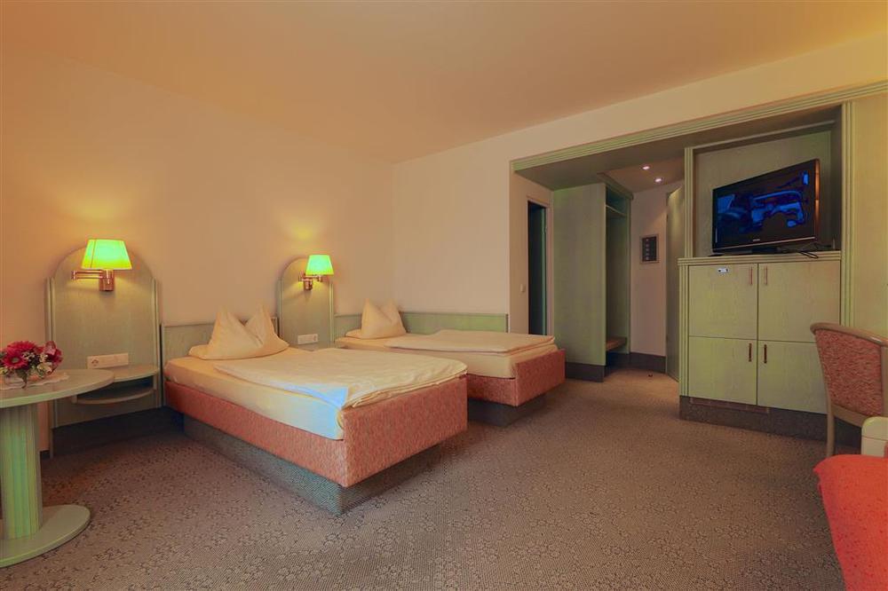 Hotel Zum Lowen Moerfelden-Walldorf Room photo